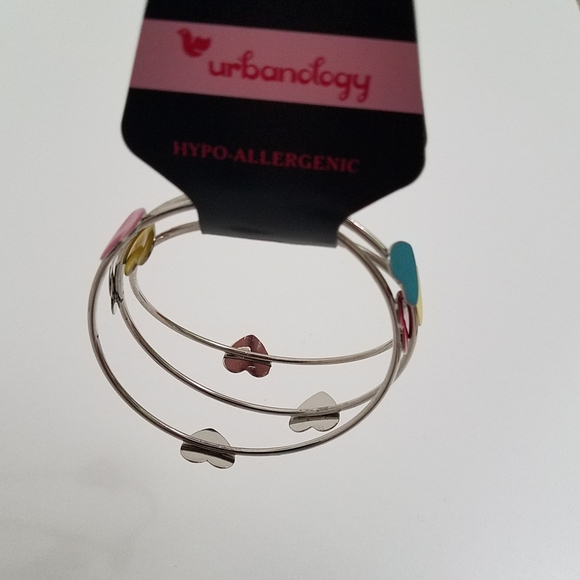$15 Red Heart Earrings with Colorful Bracelet Bundle - Picture 5 of 9